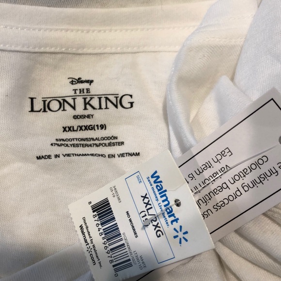 NWT Disney “No Worries” novelty tee - Picture 3 of 4